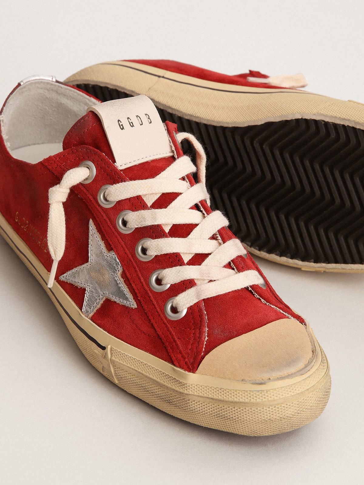 Golden Goose Men's V-Star  in dark red suede with silver star and heel tab