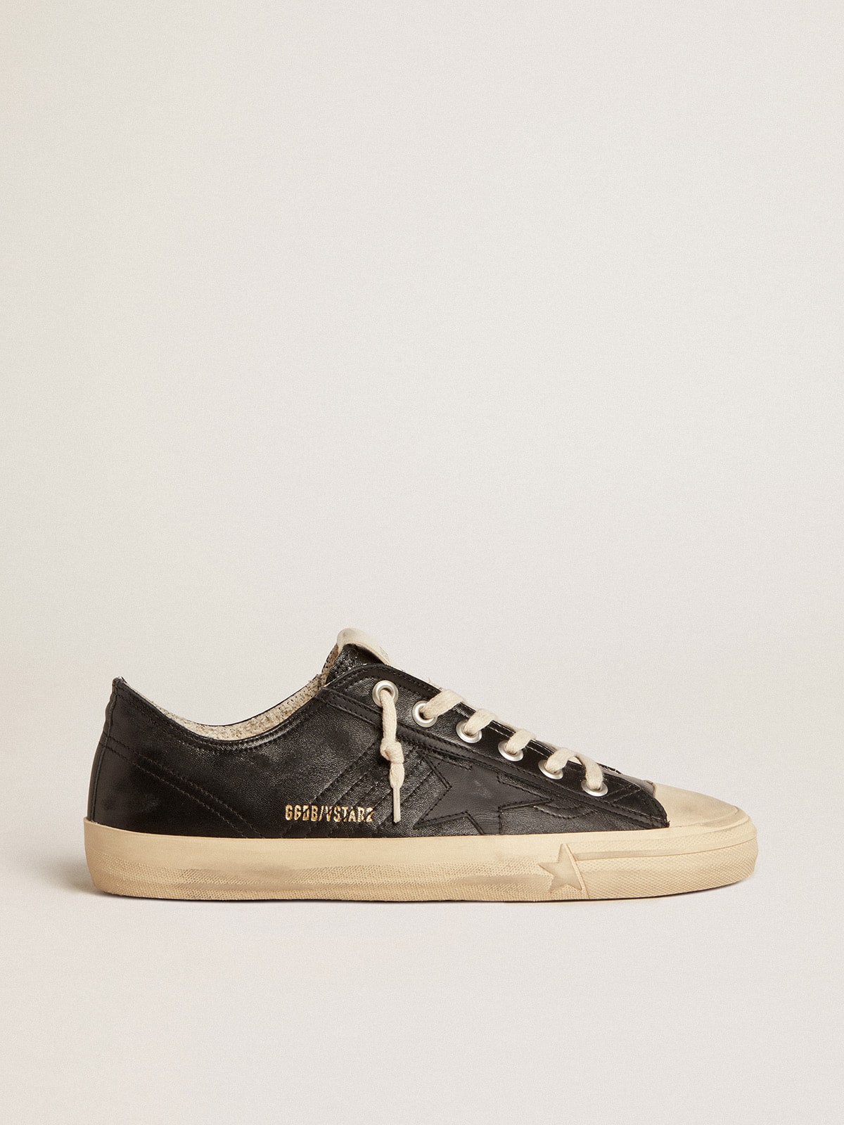 Golden Goose Men's V-Star in black nappa leather with a black leather star