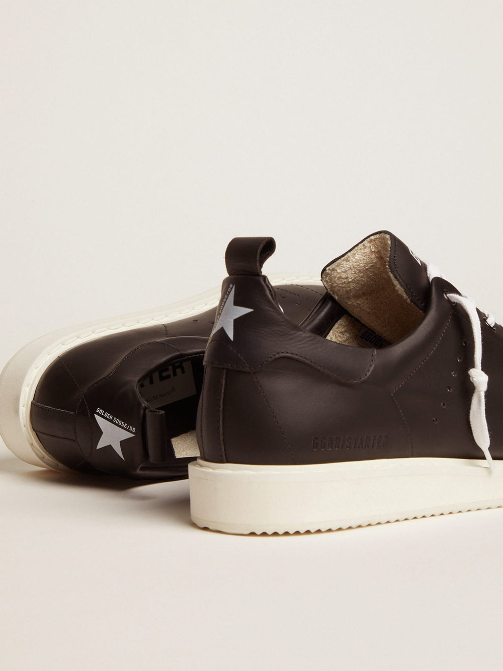Golden Goose Men's Starter in leather with star printed on the heel tab