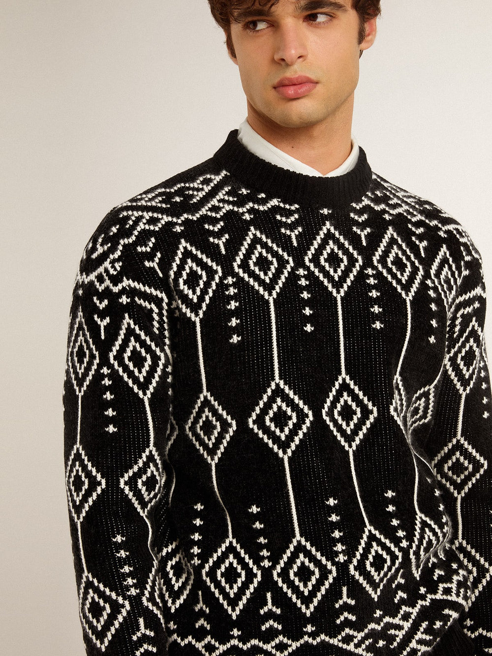 Golden Goose Men’s crew neck wool blend sweater with jacquard argyle design