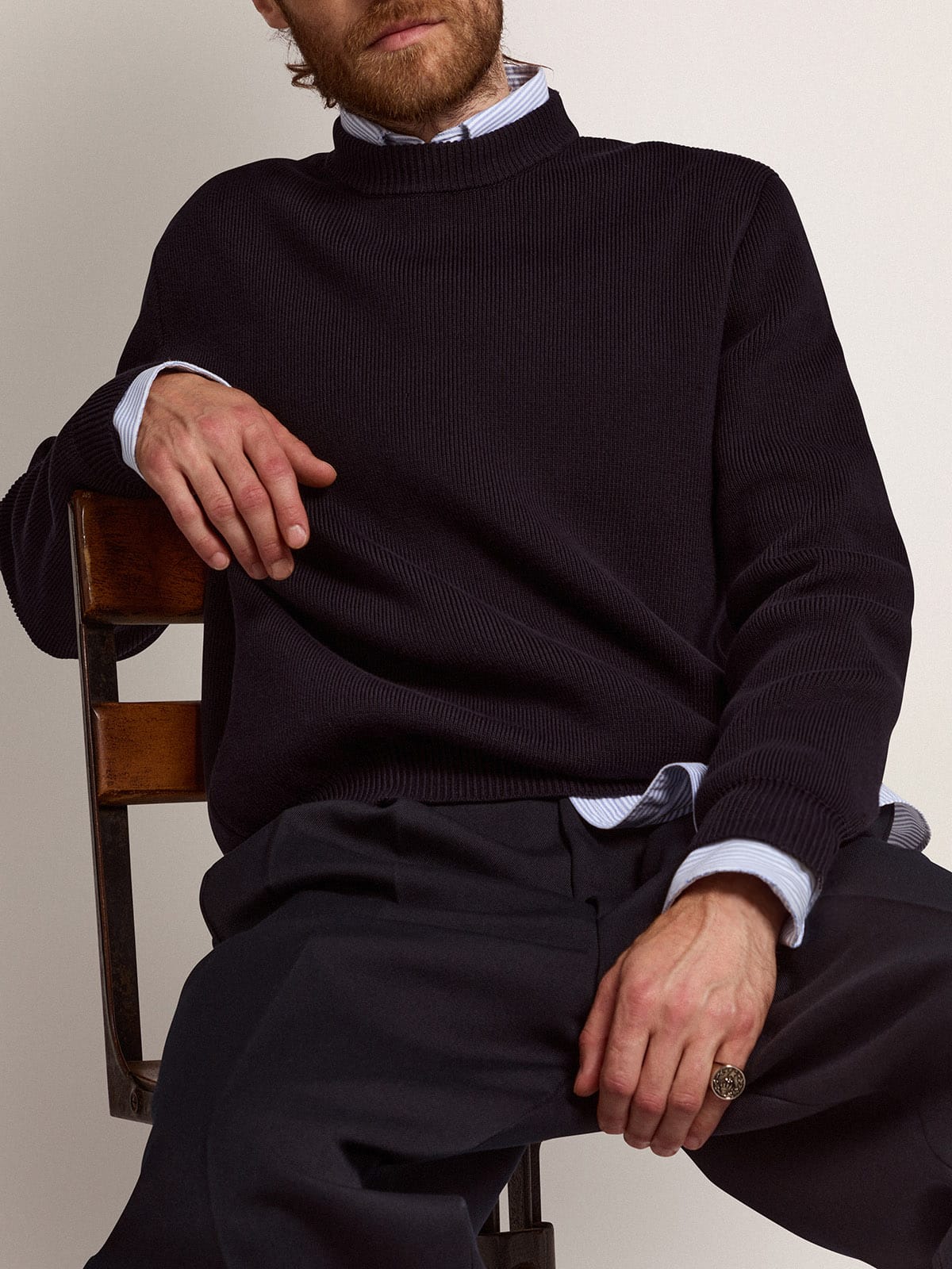 Golden Goose Men's round-neck sweater in dark blue cotton with logo