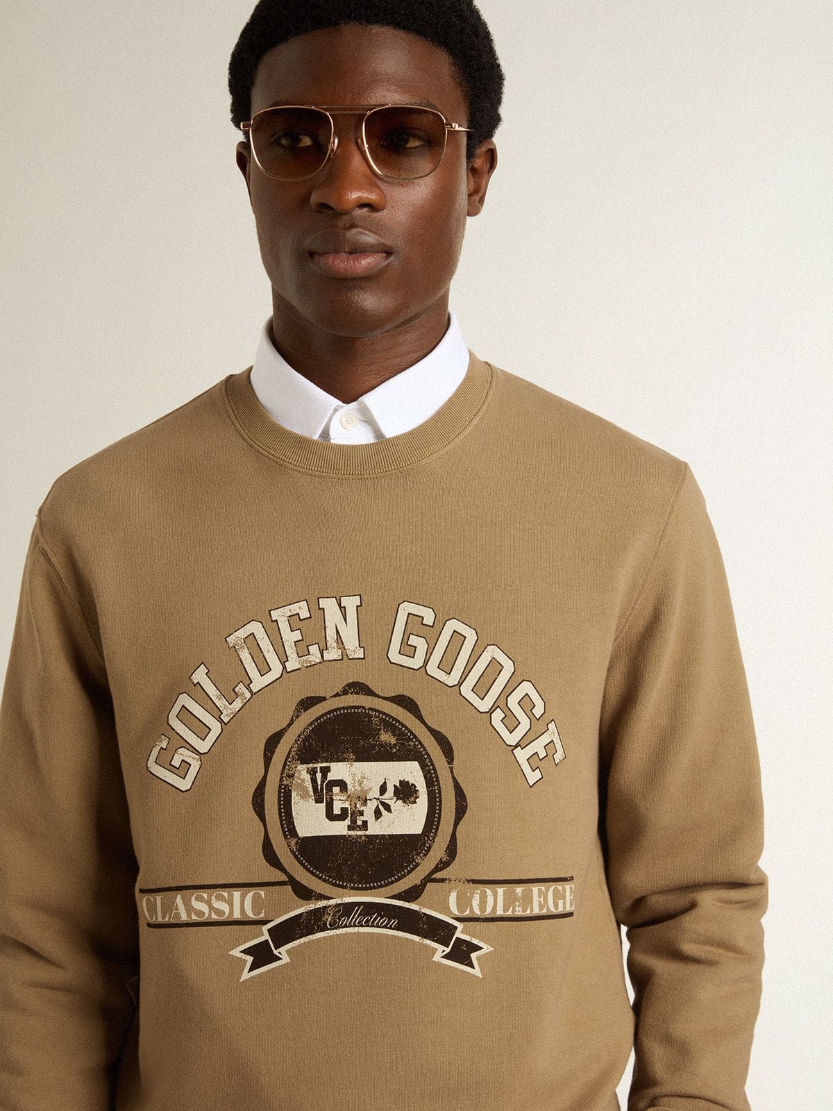Golden Goose Men's beige cotton sweatshirt with print on the front