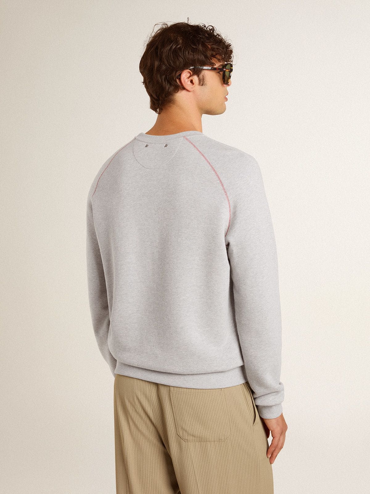 Golden Goose Men’s gray round neck sweatshirt with contrast stitching