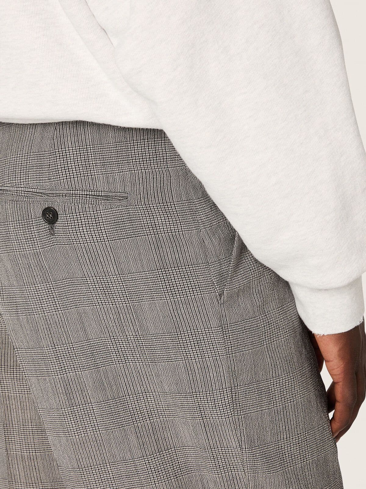 Golden Goose Men’s slim-fit pants in gray Prince of Wales check