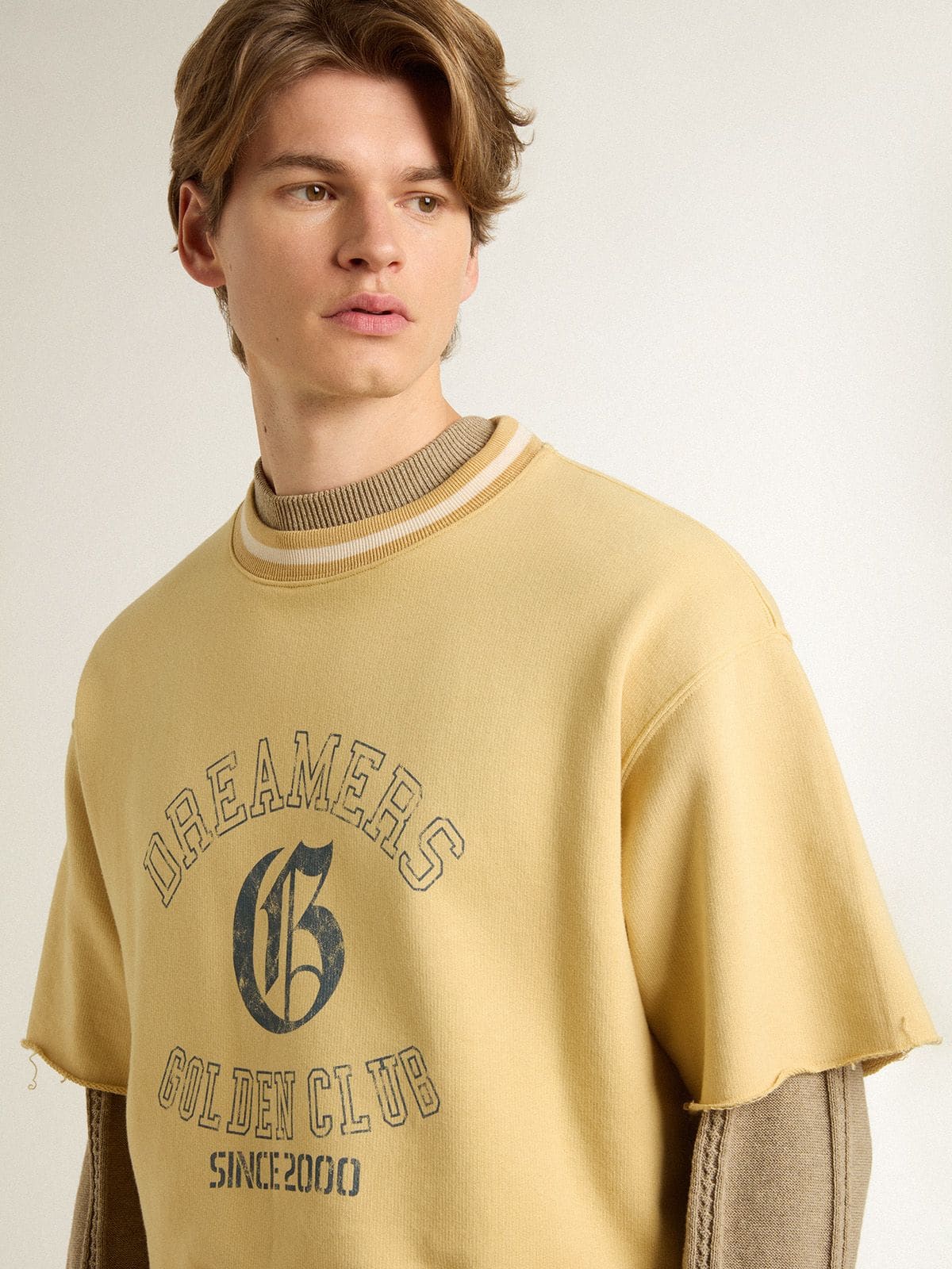 Golden Goose Men's oversized yellow cotton T-shirt with blue print