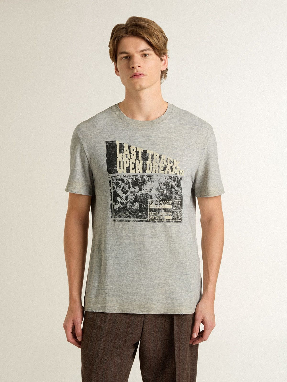 Golden Goose Men's vintage-effect gray T-shirt with print on the front