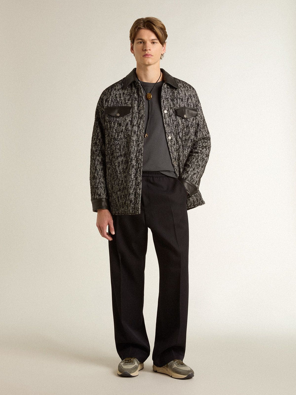Golden Goose Men's T-shirt in anthracite-colored cotton with print on the chest