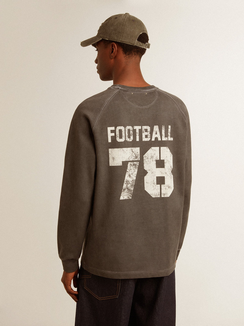 Golden Goose Men's long-sleeved T-shirt in anthracite gray cotton with logo on the back