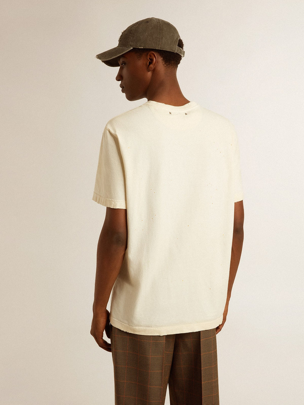 Golden Goose Men's aged white cotton T-shirt with gold print