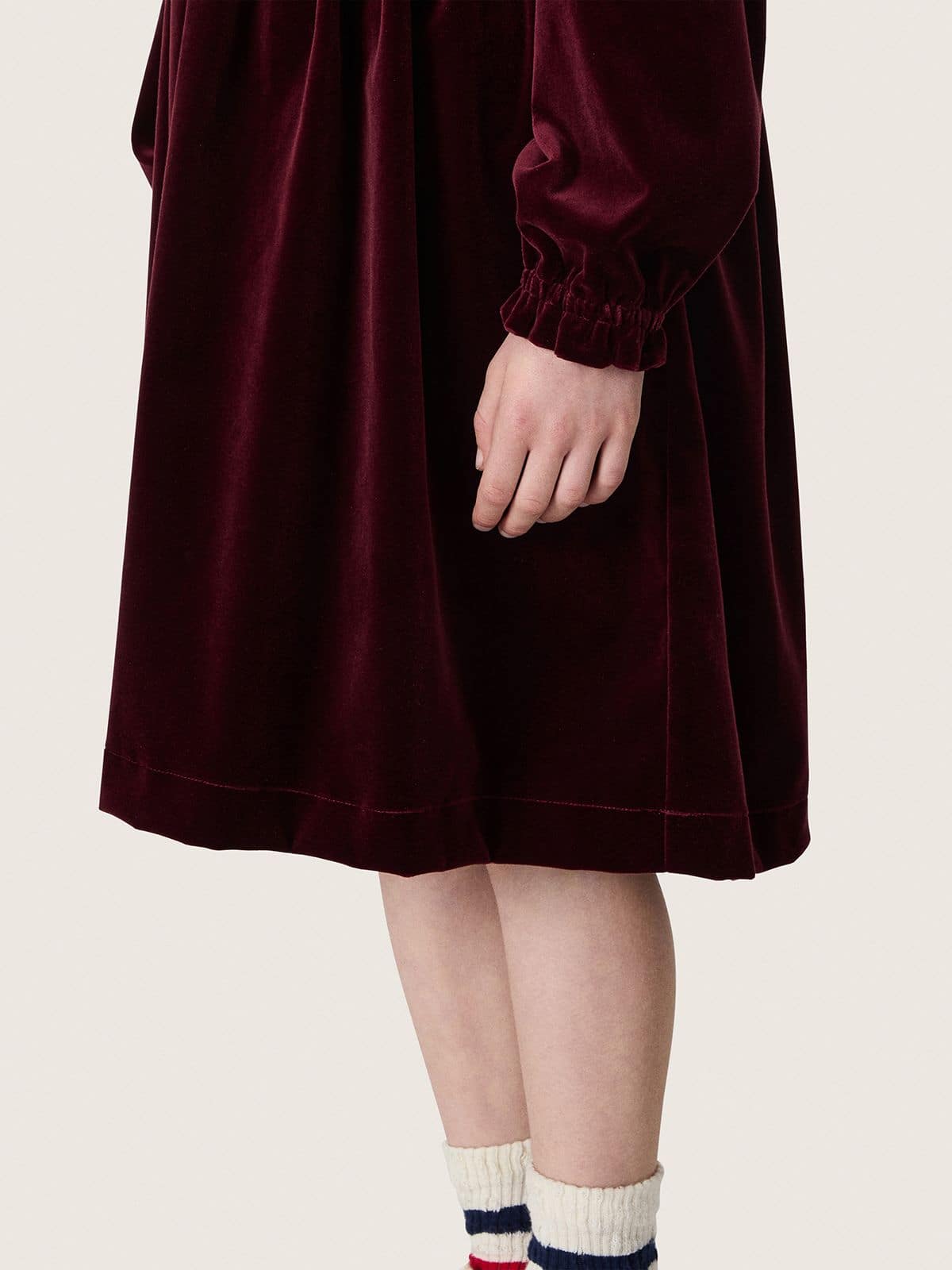 Golden Goose Girls’ burgundy velvet-effect dress with embroidery on the front