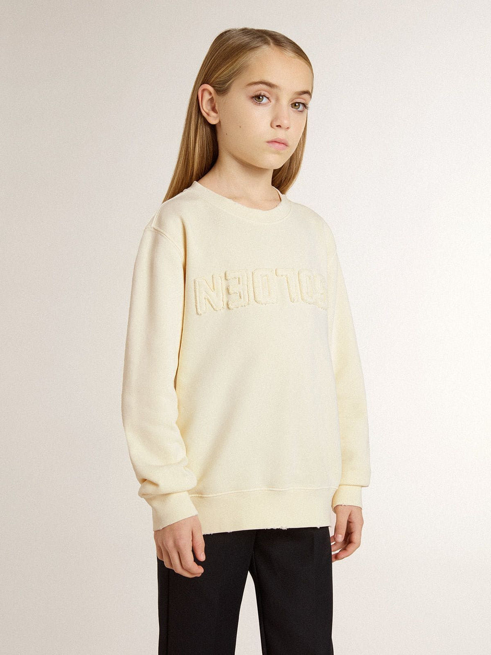 Golden Goose Girls’ cream-colored sweatshirt with patch writing