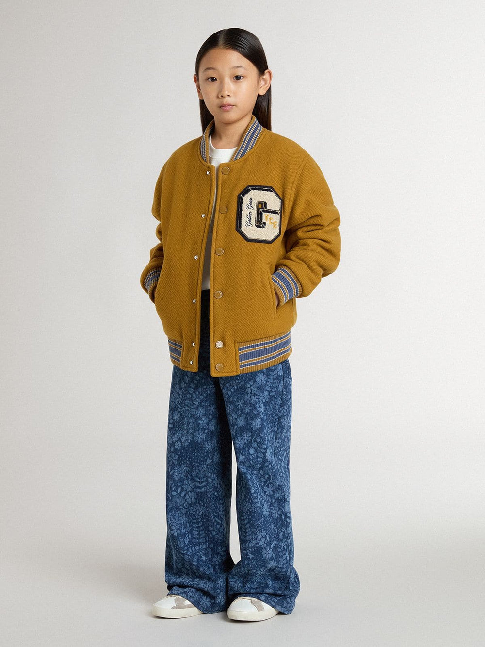 Golden Goose Girls' medium wash wide jeans with print
