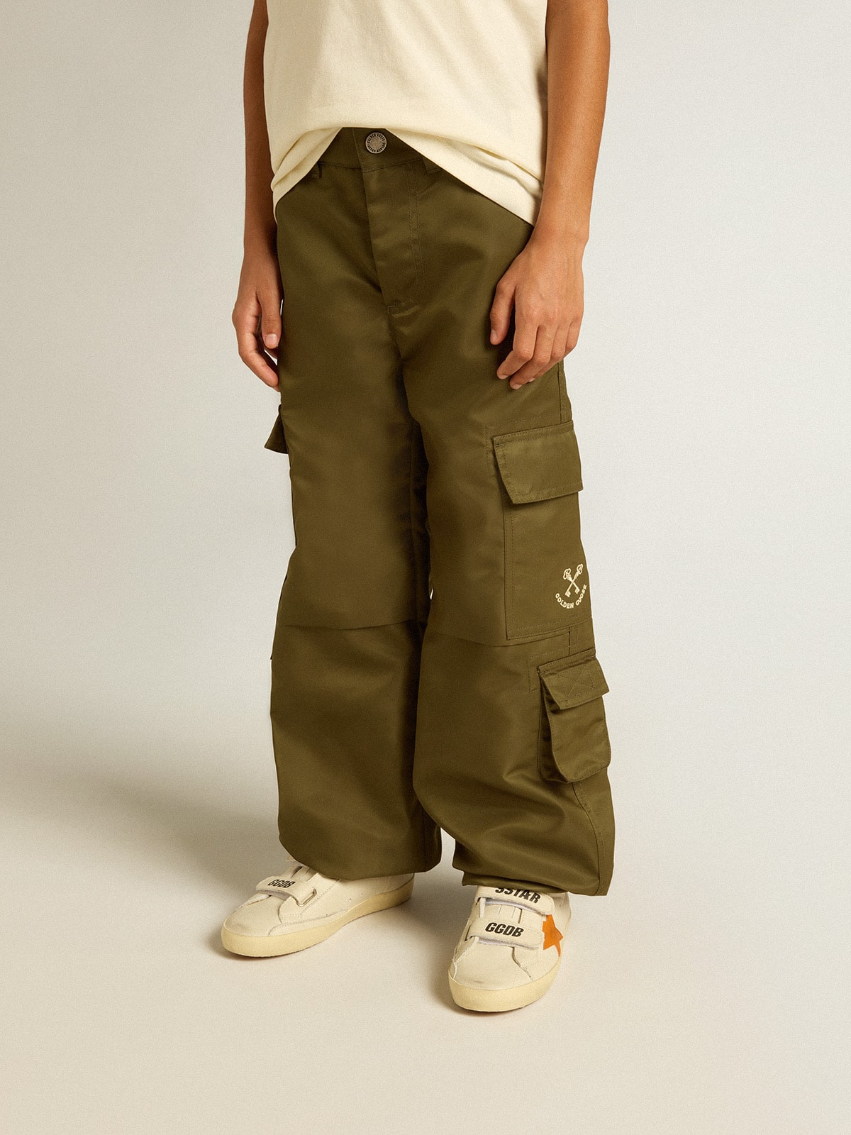 Golden Goose Kids cargo pants in military green