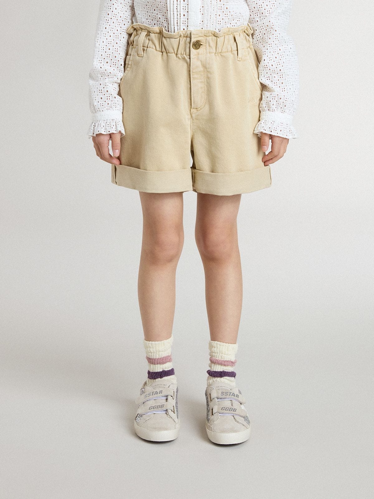 Golden Goose Girls' sand-colored shorts with embroidered logo