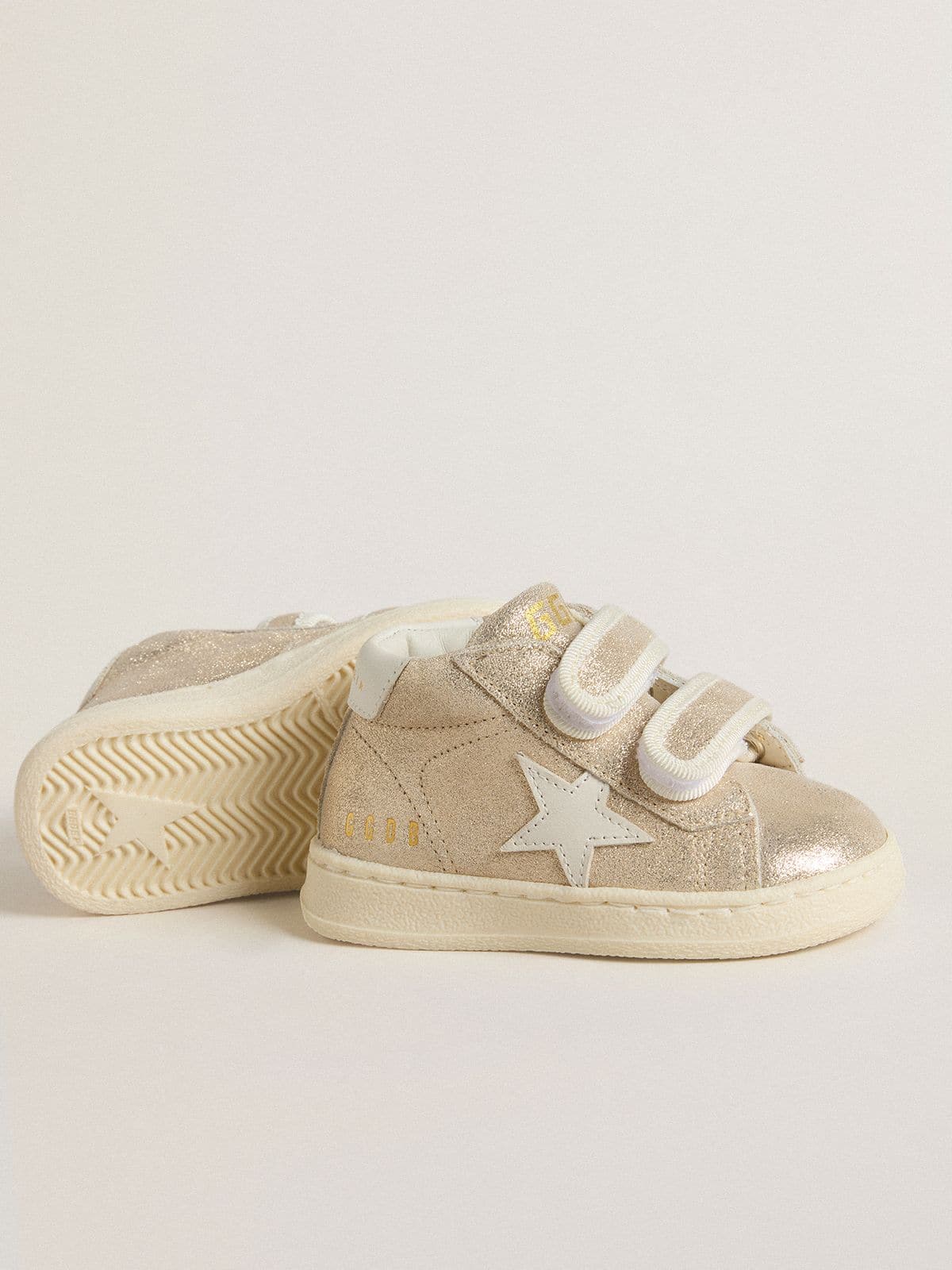 Golden Goose Junior June in sand-colored metallic suede with white leather star and heel tab