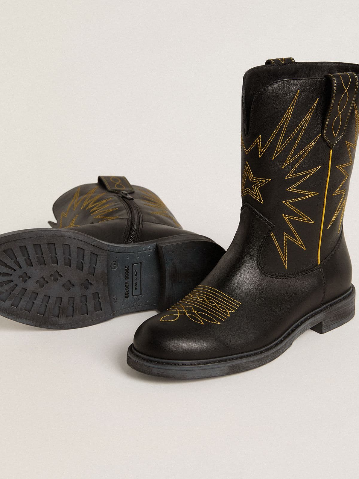 Golden Goose Wish Young boots in black leather with yellow star embroidery