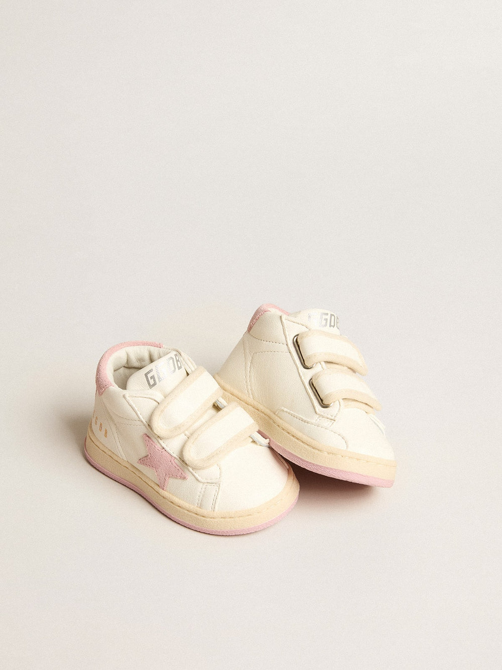 Golden Goose June Junior in nappa leather with old rose suede star and heel tab