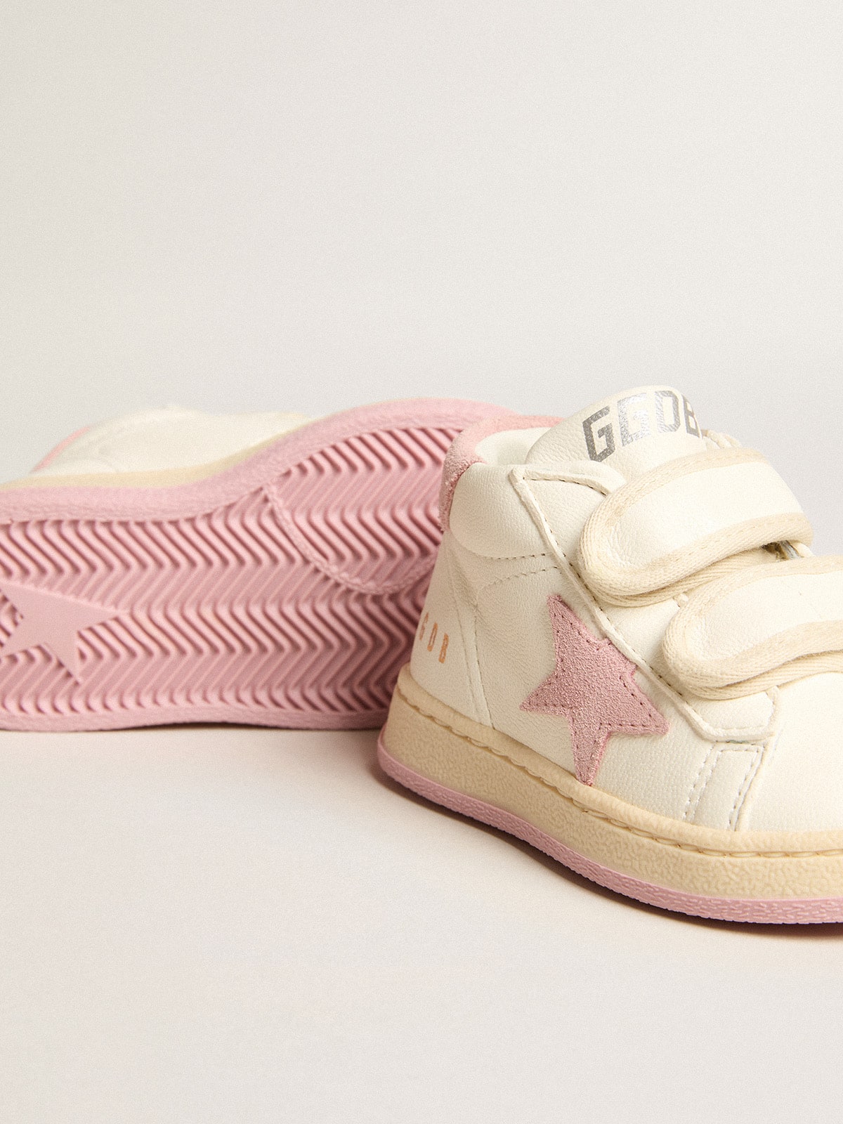 Golden Goose June Junior in nappa leather with old rose suede star and heel tab
