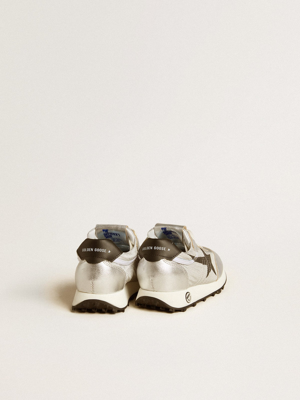Golden Goose Marathon Young in silver nylon with black star and leather heel tab