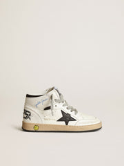 Golden Goose Young Sky-Star in white nappa with black star and heel tab