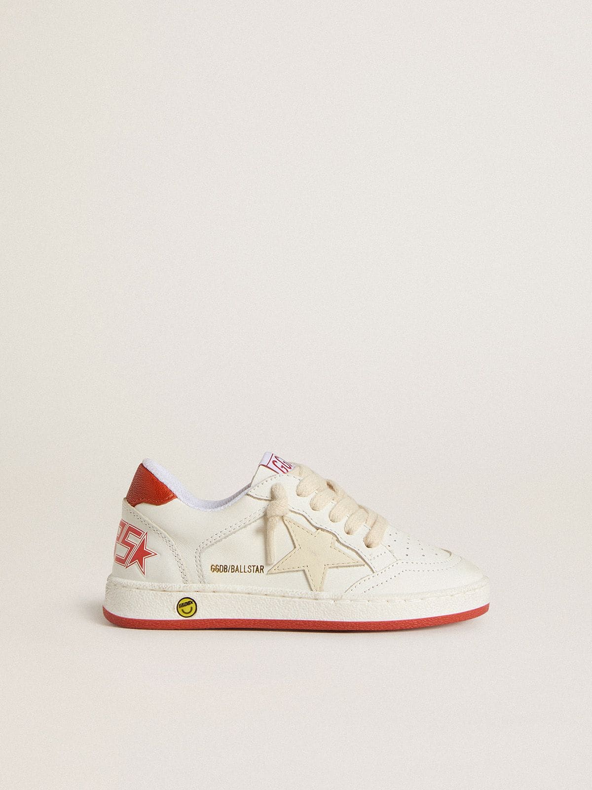 Golden Goose Young Ball Star in leather with cream-colored star and red leather heel tab