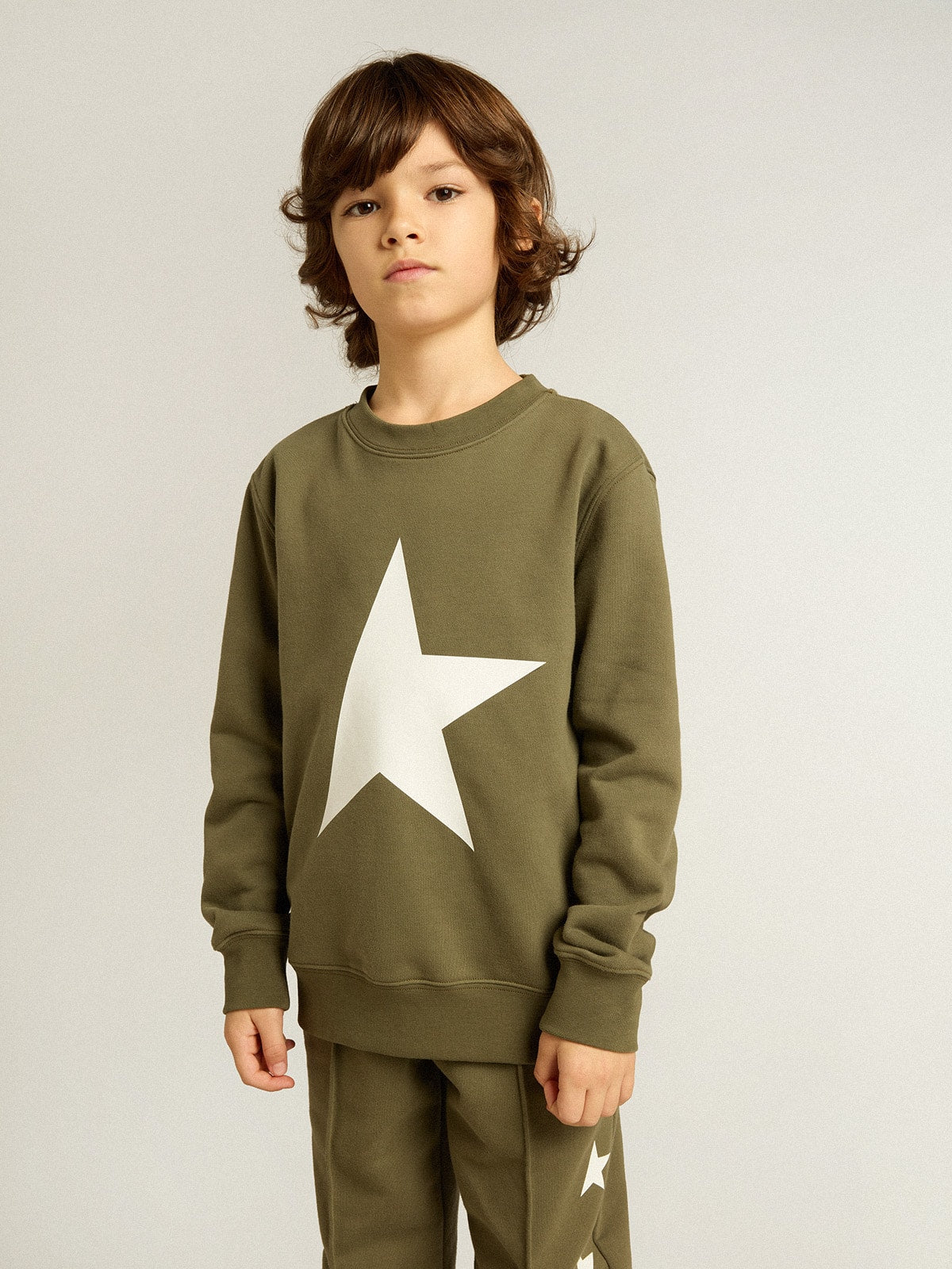 Golden Goose Boys' dark green sweatshirt with white maxi star on the front