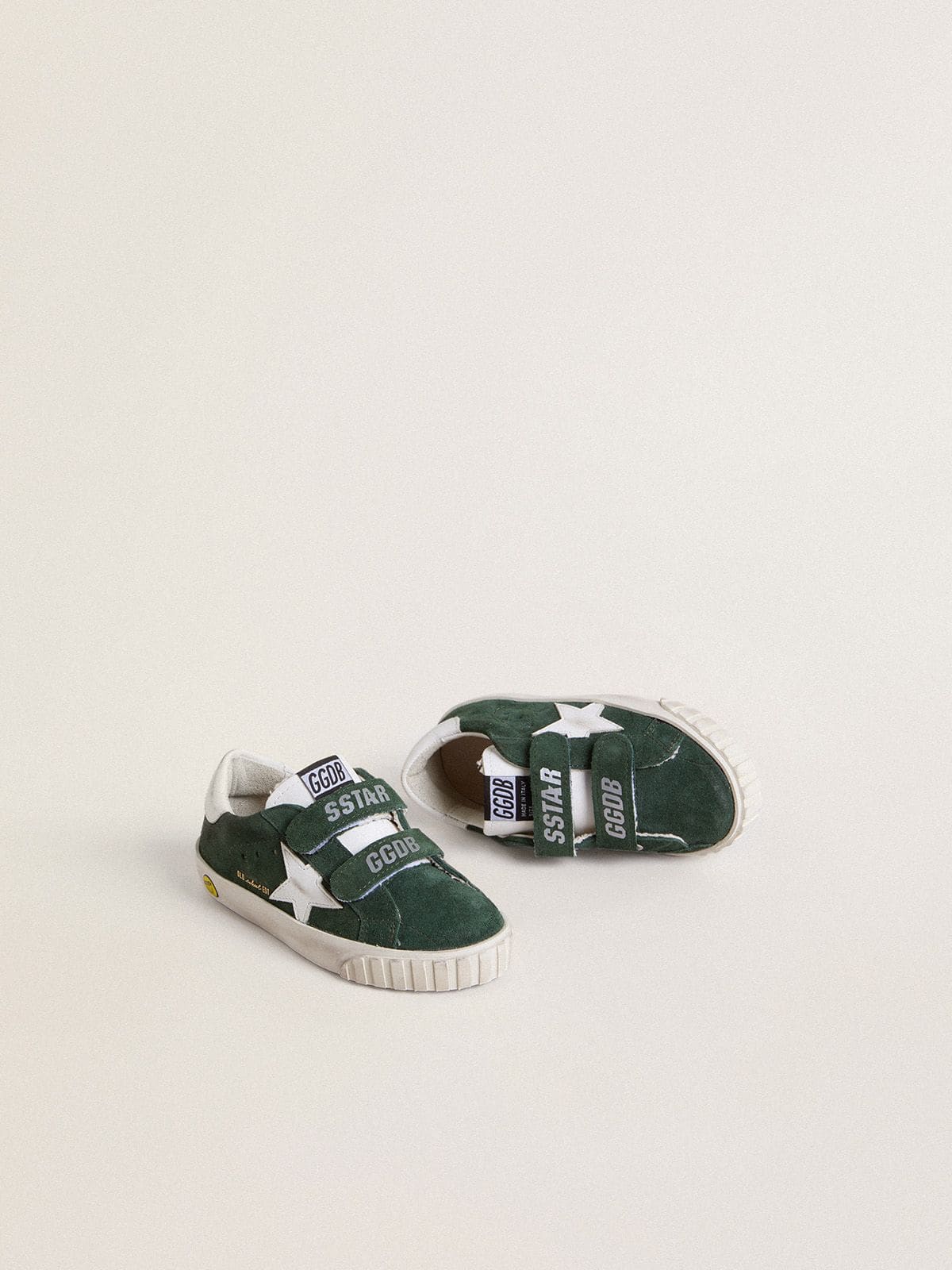 Golden Goose Old School Junior in green suede with white leather star and heel tab