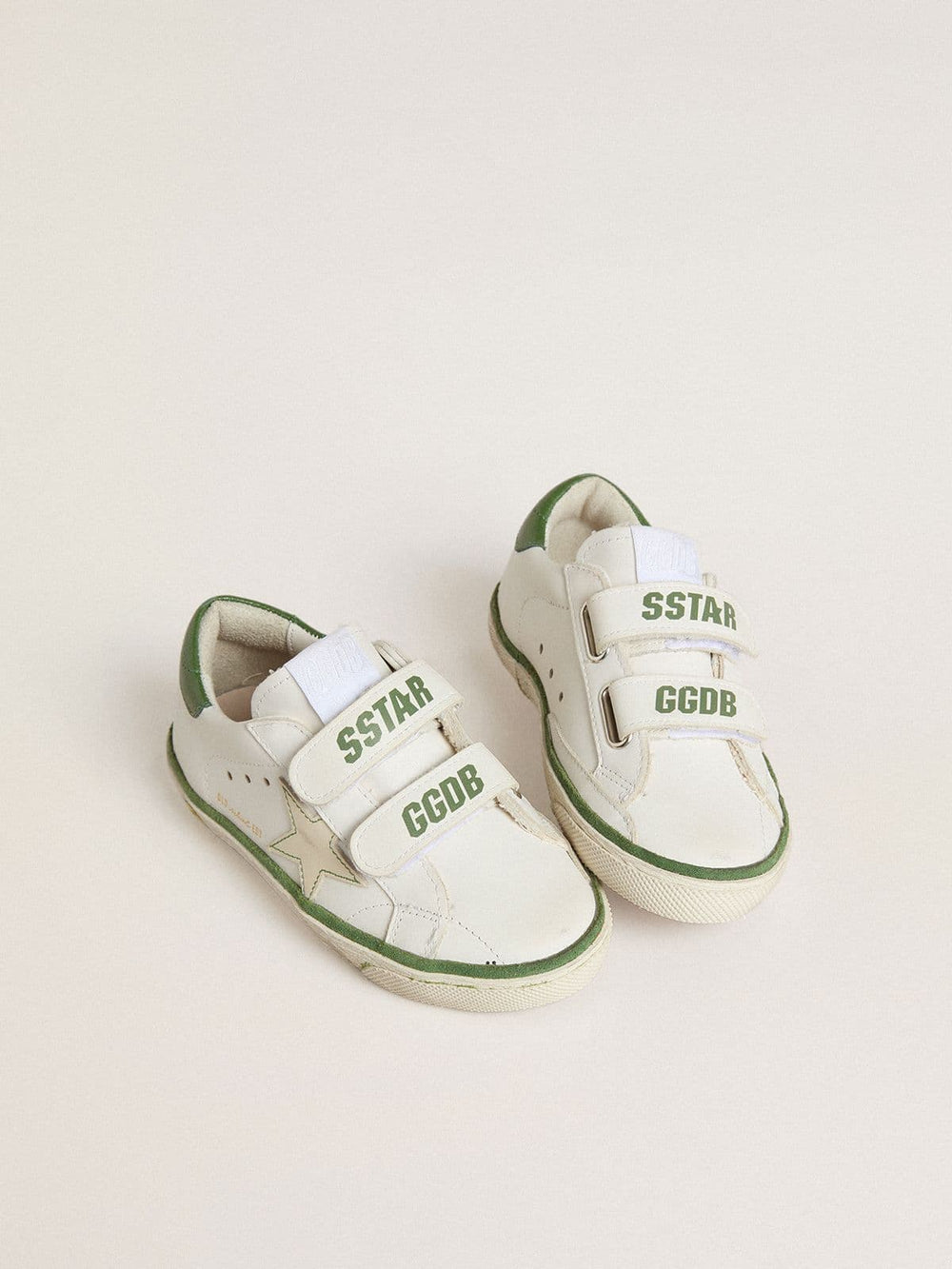 Golden Goose Teen Old School in white leather with green nappa heel tab and green insert